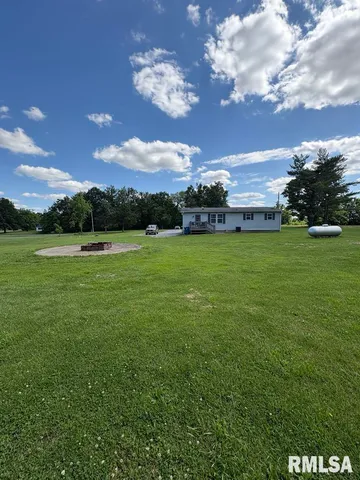 $137,000 | 17227 Number 9 Blacktop, West Frankfort, IL 62896