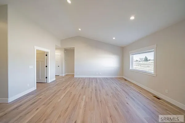 $460,000 | 572 Zion Street, Shelley, ID 83274