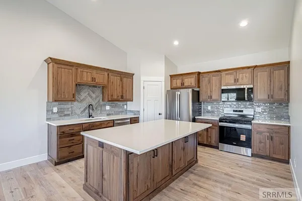 $460,000 | 572 Zion Street, Shelley, ID 83274