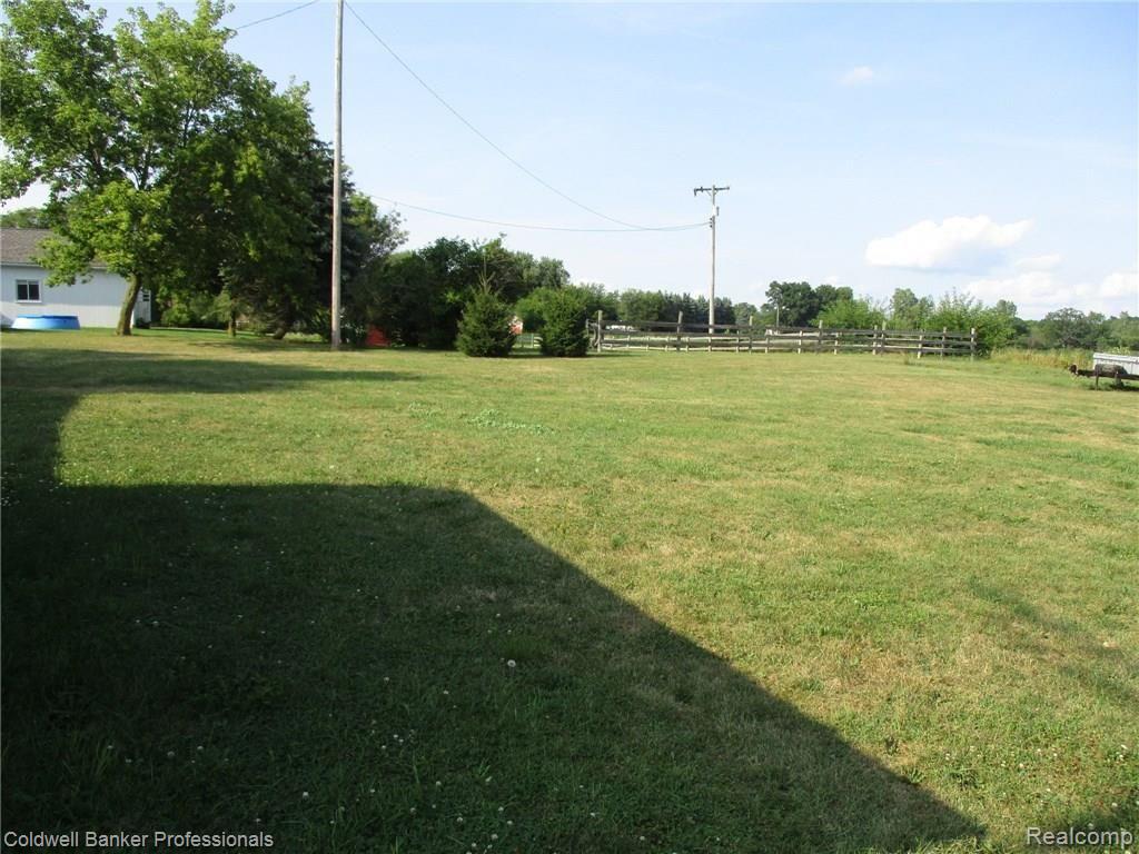 4969 Brown Road Durand, MI 48429 - Photo 34 of 34 34 YARD.JPG