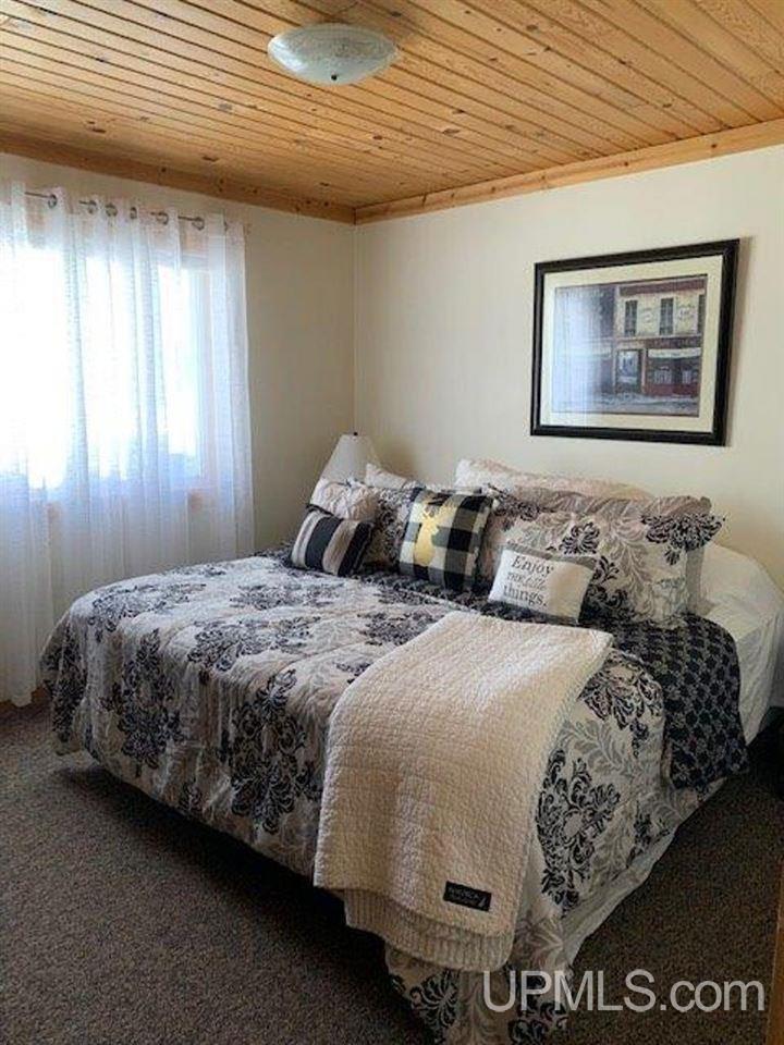 7377 J Road Gladstone, MI 49837 - Photo 9 of 29