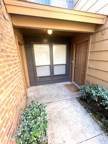 a view of entrance door of the house