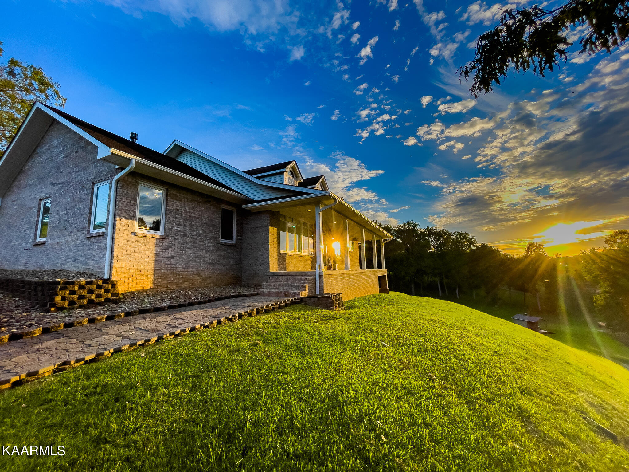 417 River Road Loudon, TN 37774 - Photo 2 of 42 IMG_3092