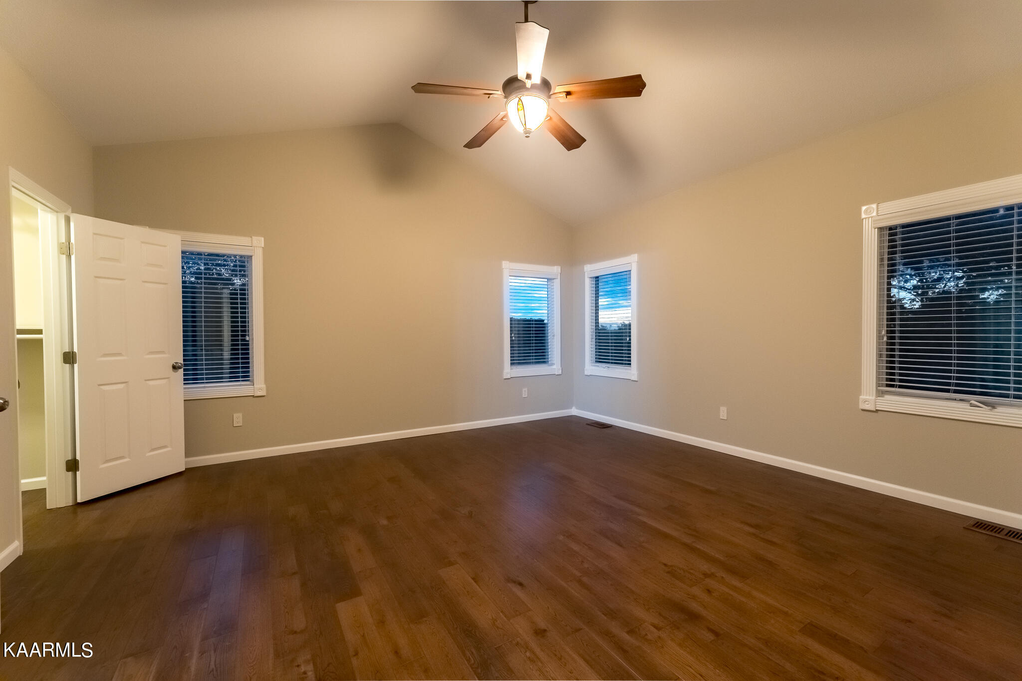 417 River Road Loudon, TN 37774 - Photo 23 of 42 Master Suite 2