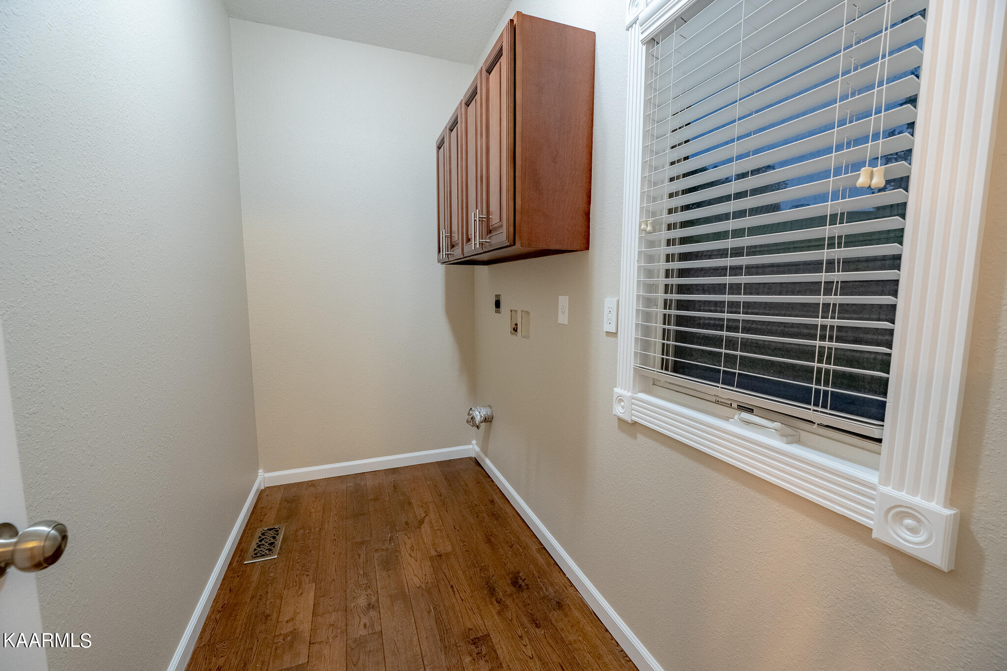 417 River Road Loudon, TN 37774 - Photo 24 of 42 Laundry Room