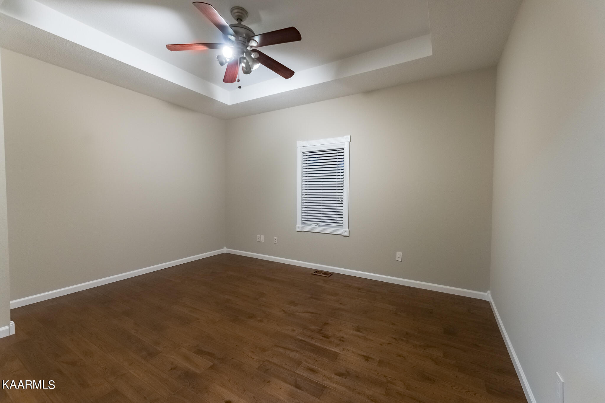 417 River Road Loudon, TN 37774 - Photo 29 of 42 Office