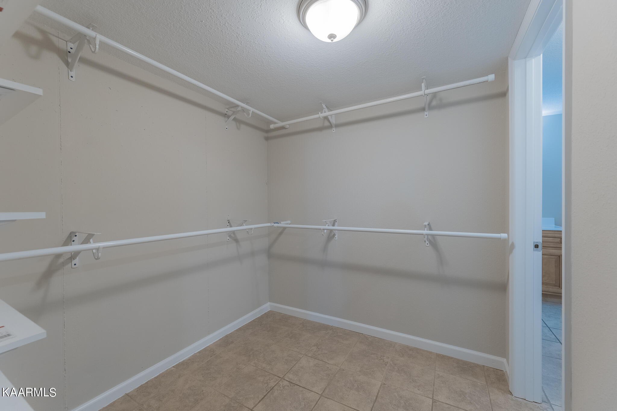 417 River Road Loudon, TN 37774 - Photo 35 of 42 Walk In Closet
