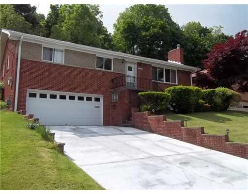 3959 Edge Road Brentwood, PA 15227 - Photo 1 of 18 Exterior Front.