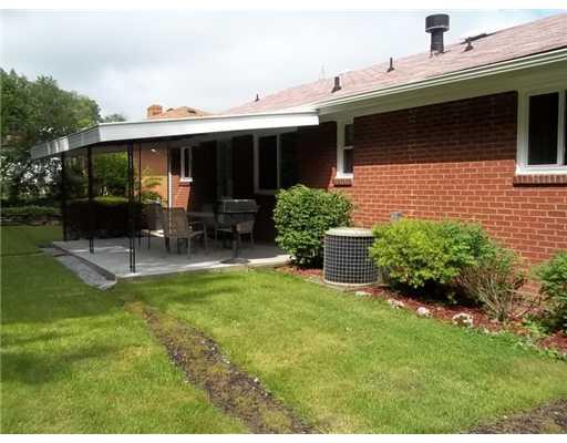 3959 Edge Road Brentwood, PA 15227 - Photo 16 of 18 Exterior Back.