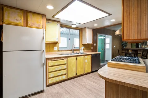 $257,500 | 1065 Lomita Boulevard, Unit 248, Harbor City, CA 90710