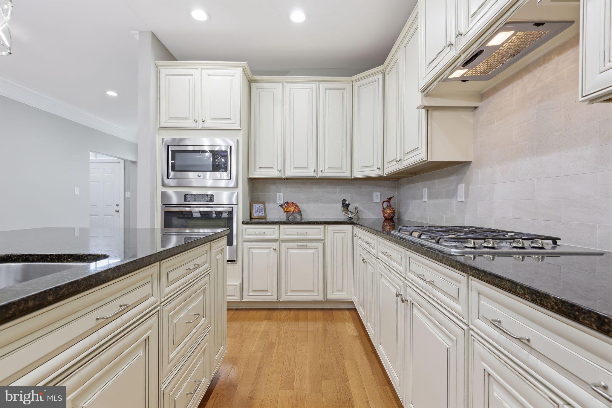 3694 Jacob Stout Road Doylestown, PA 18902 - Photo 6 of 35
