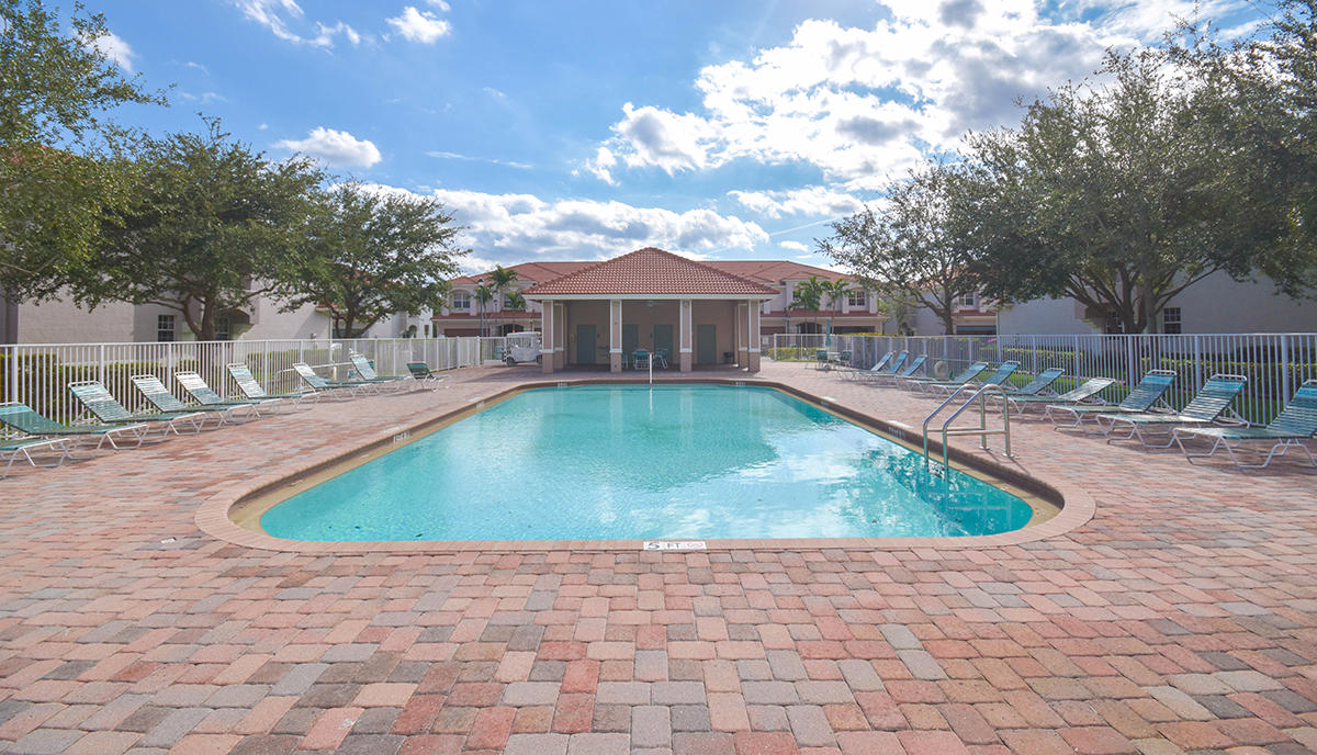 46 Lancaster Road Boynton Beach, FL 33426 - Photo 19 of 20 19 Community Pool