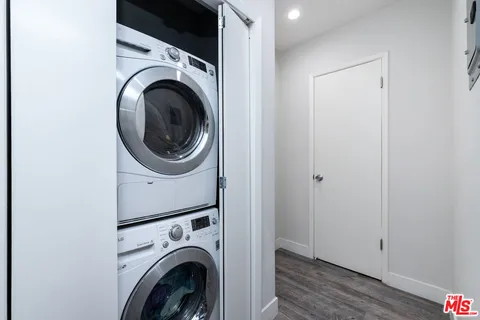 $599,000 | 1145 Larrabee Street, Unit 6, West Hollywood, CA 90069
