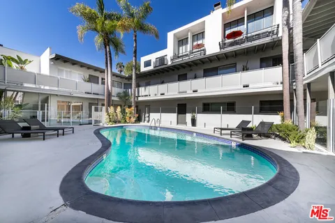 $599,000 | 1145 Larrabee Street, Unit 6, West Hollywood, CA 90069