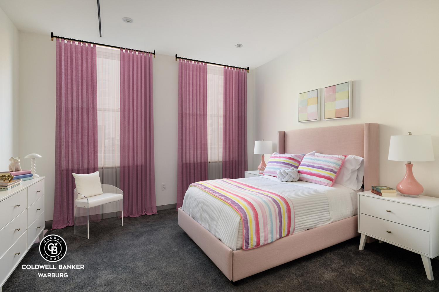 157 East 84th Street, Unit PH Manhattan, NY 10028 - Photo 9 of 17 a bedroom with a bed and a window