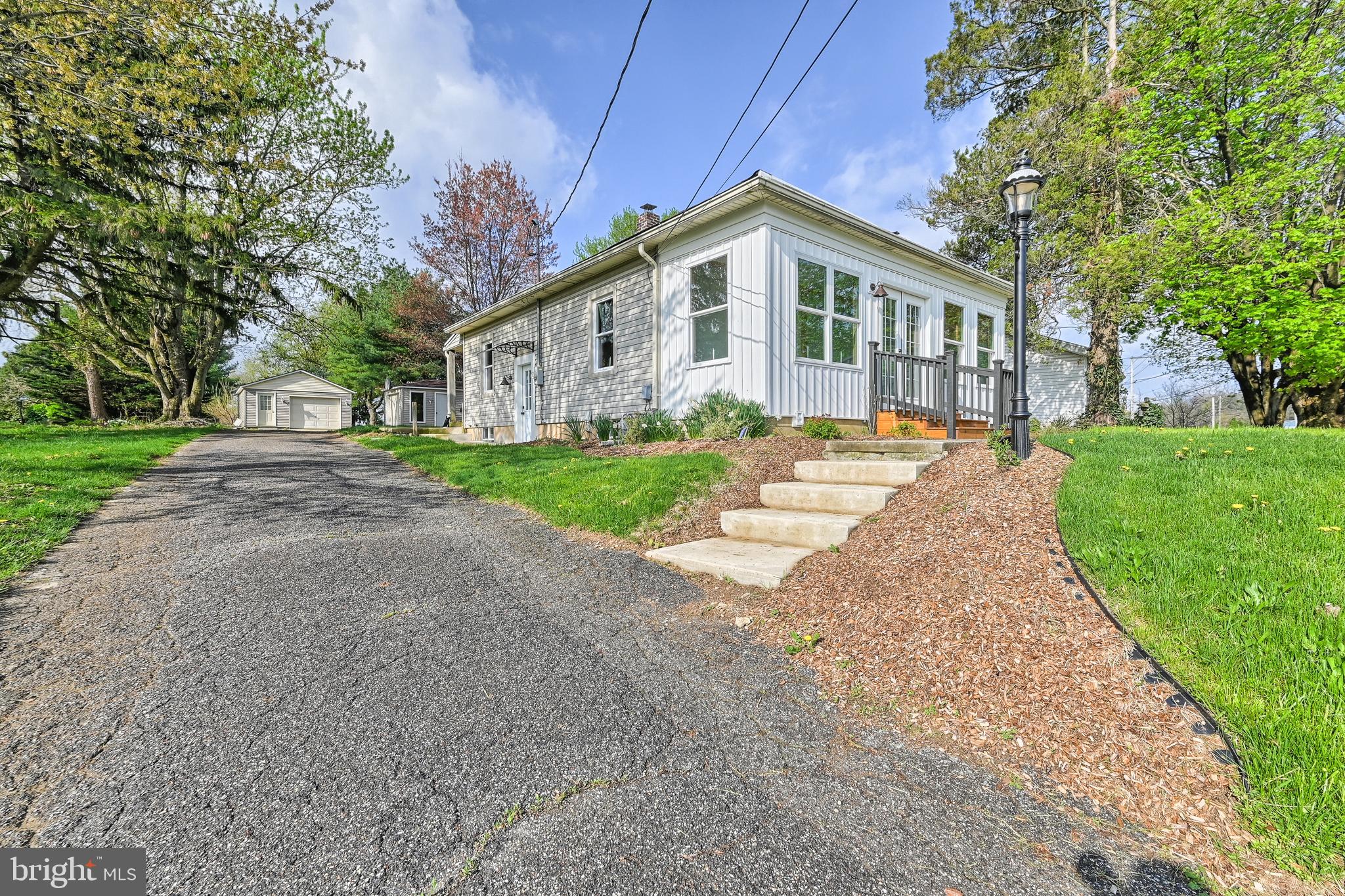 782 Delta Road Red Lion, PA 17356 - Photo 5 of 56 Nice, long driveway with lots of parking