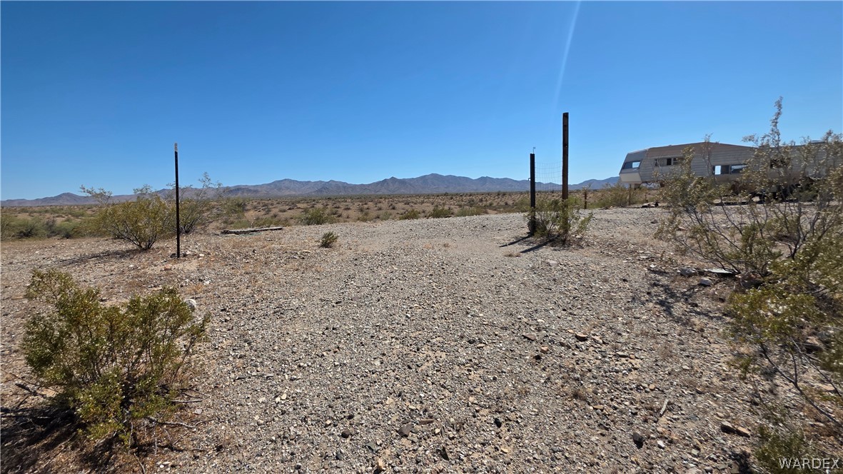 37 Off Franconia Yucca, AZ 86438 - Photo 12 of 46 Yard