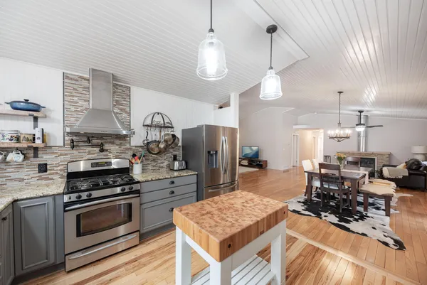 $1,149,000 | 9995 Community Hall Road, Union Pier, MI 49129