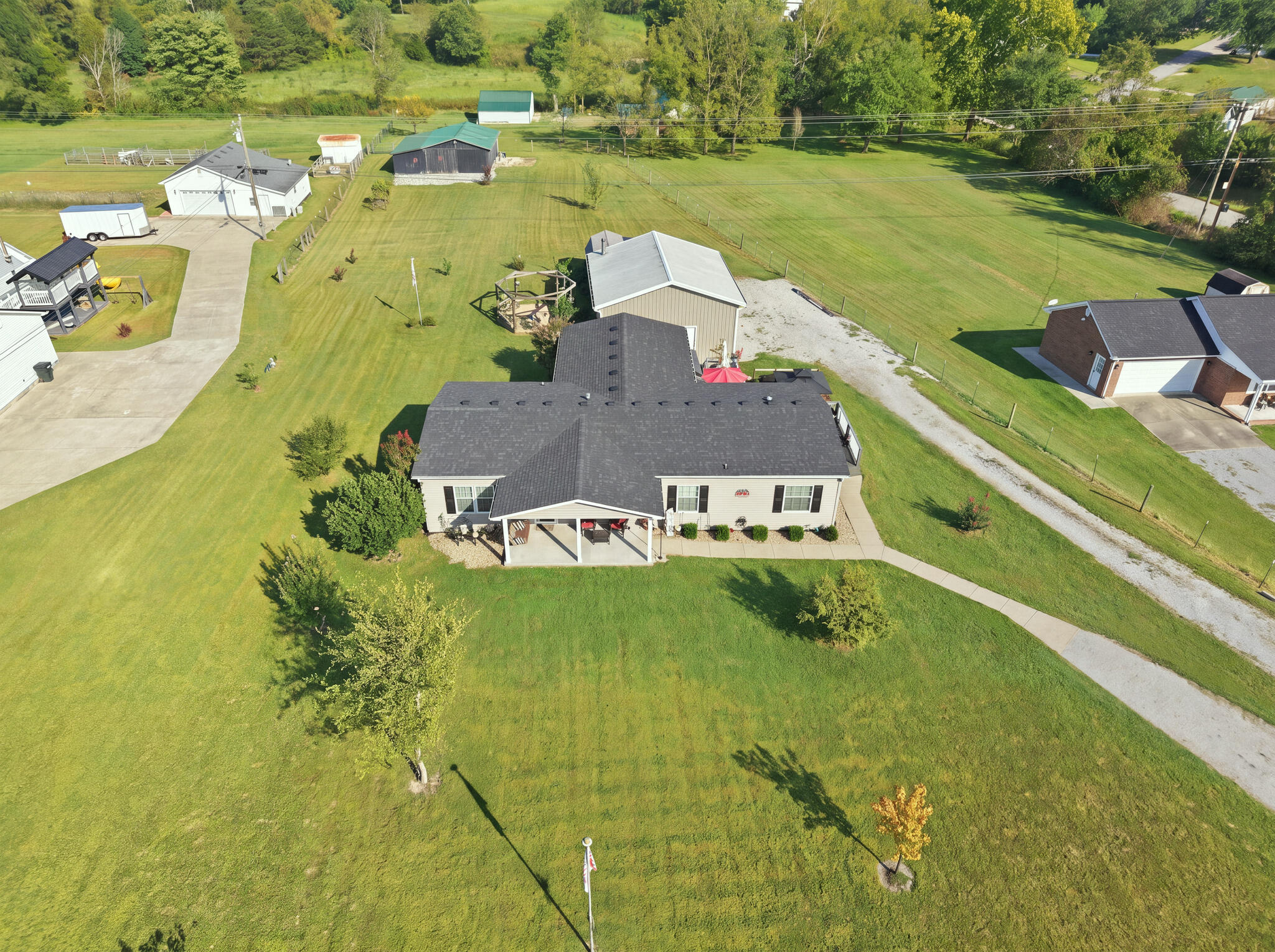 1007 Copper Creek Road Berea, KY 40403 - Photo 60 of 63 dji_20260915122209_0206_d_reedit_897f618