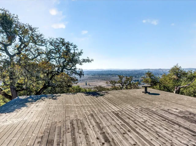 $2,900,000 | 5200 Petaluma Hill Road, Santa Rosa, CA 95404