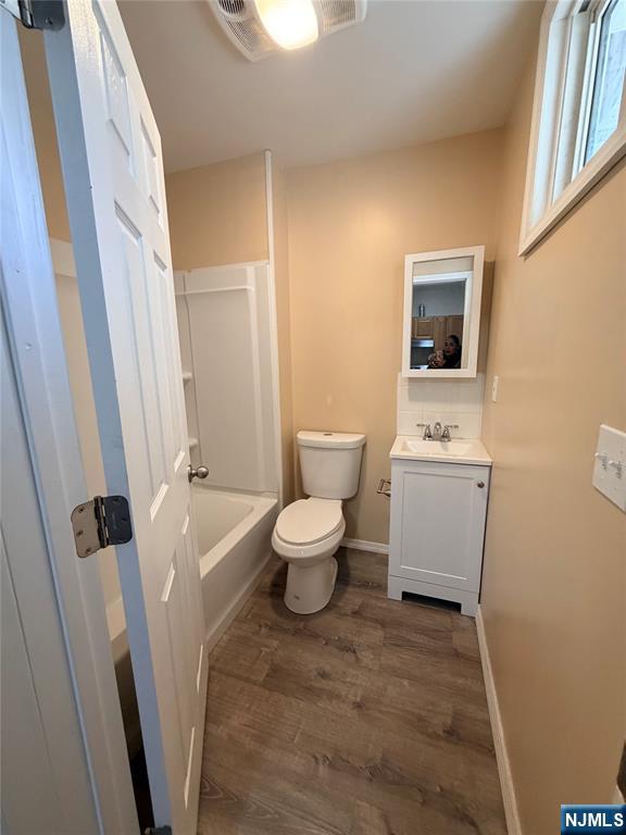 44 Hecker Street, Unit 1 Newark, NJ 07103 - Photo 3 of 10
