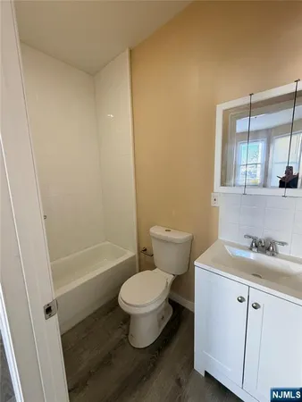 $2,300 | 44 Hecker Street, Unit 1, Newark, NJ 07103