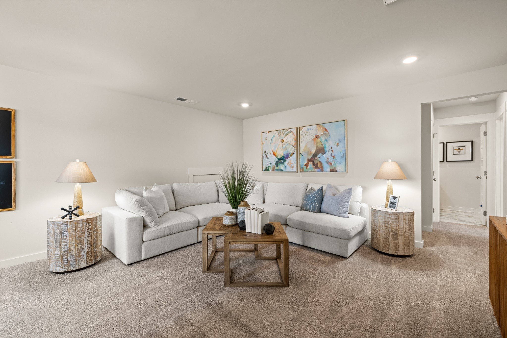 6352 North New Hope Road Hermitage, TN 37076 - Photo 37 of 52 a living room with furniture