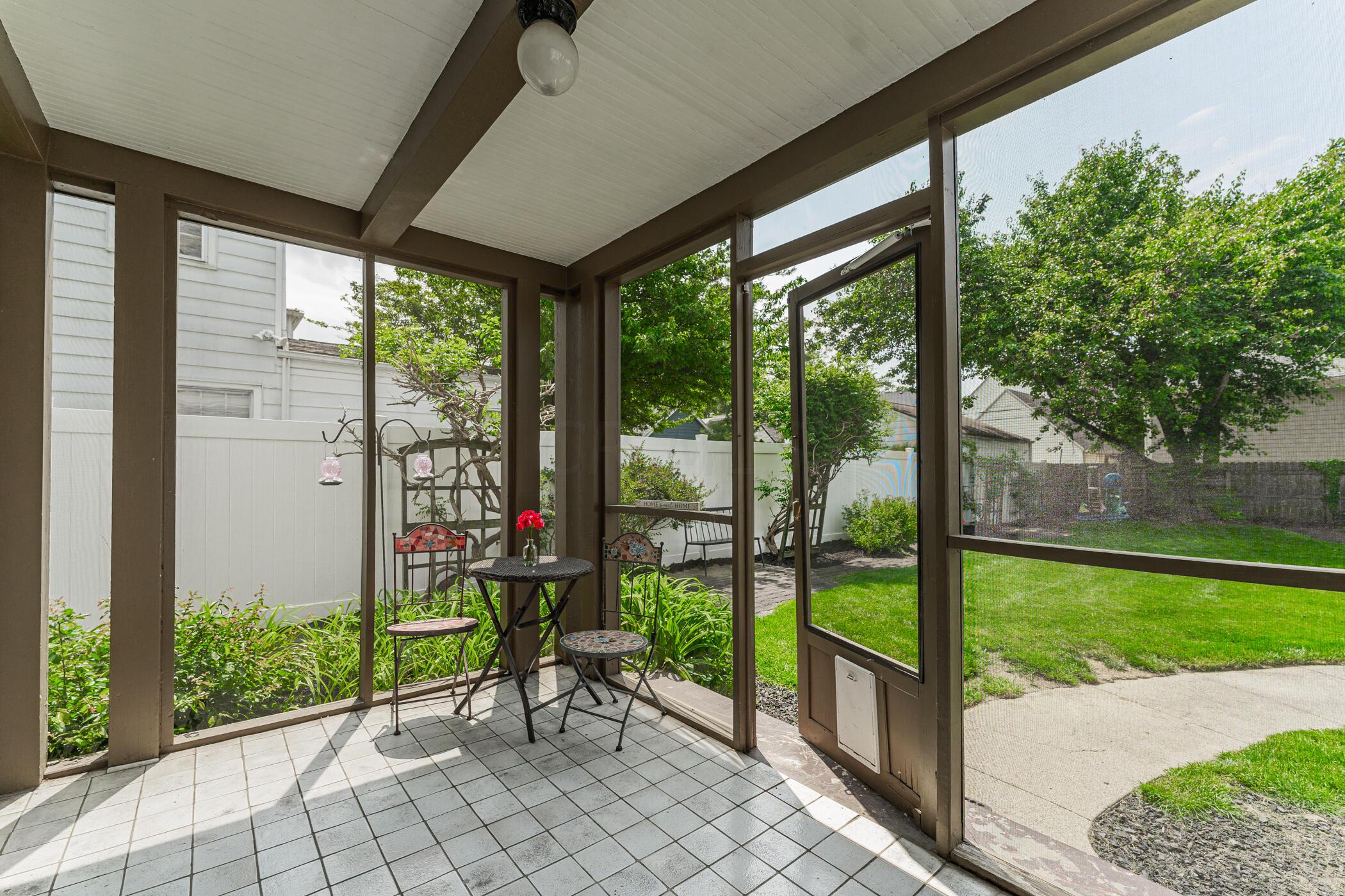 49 South Remington Road Columbus, OH 43209 - Photo 5 of 42 Screened Porch with Tile Floor