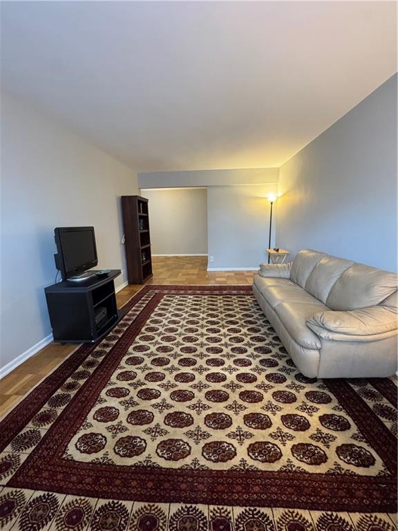 7261 Shore Road, Unit 1P Brooklyn, NY 11209 - Photo 7 of 18 Gallery Image 7