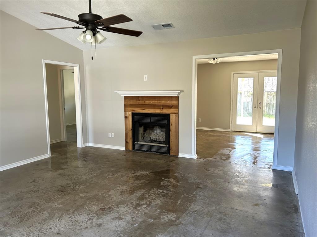 1104 Meadow Drive Athens, TX 75751 - Photo 2 of 15