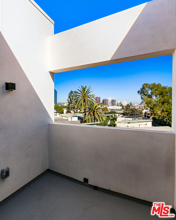 12431 Rochester Avenue, Unit 411 Los Angeles, CA 90025 - Photo 14 of 30