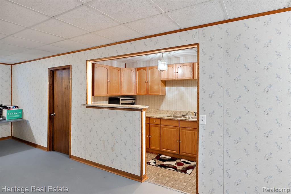 2926 Alexander Street Rochester Hills, MI 48309 - Photo 25 of 34