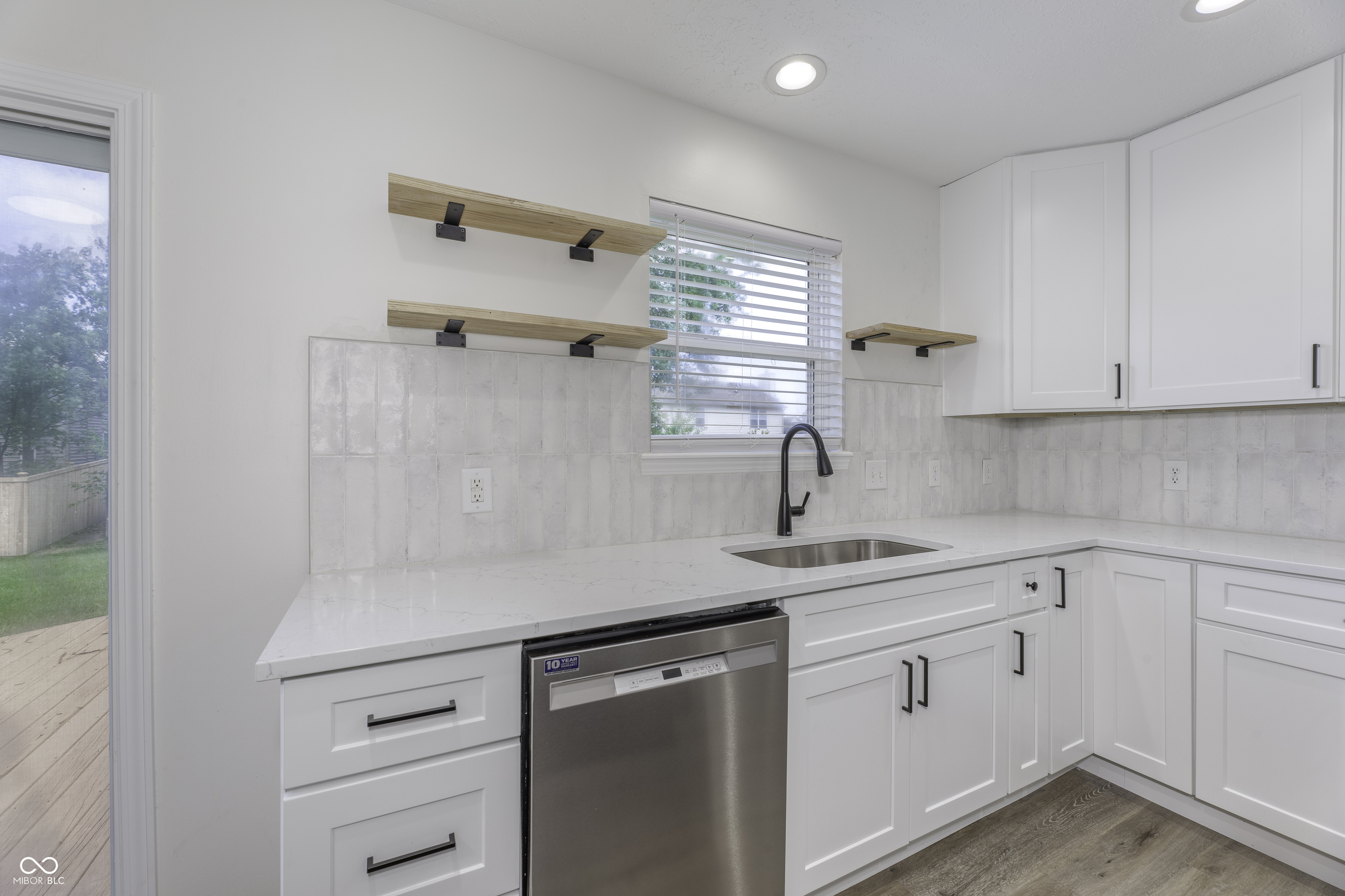 13029 Lamarque Place Fishers, IN 46038 - Photo 13 of 37