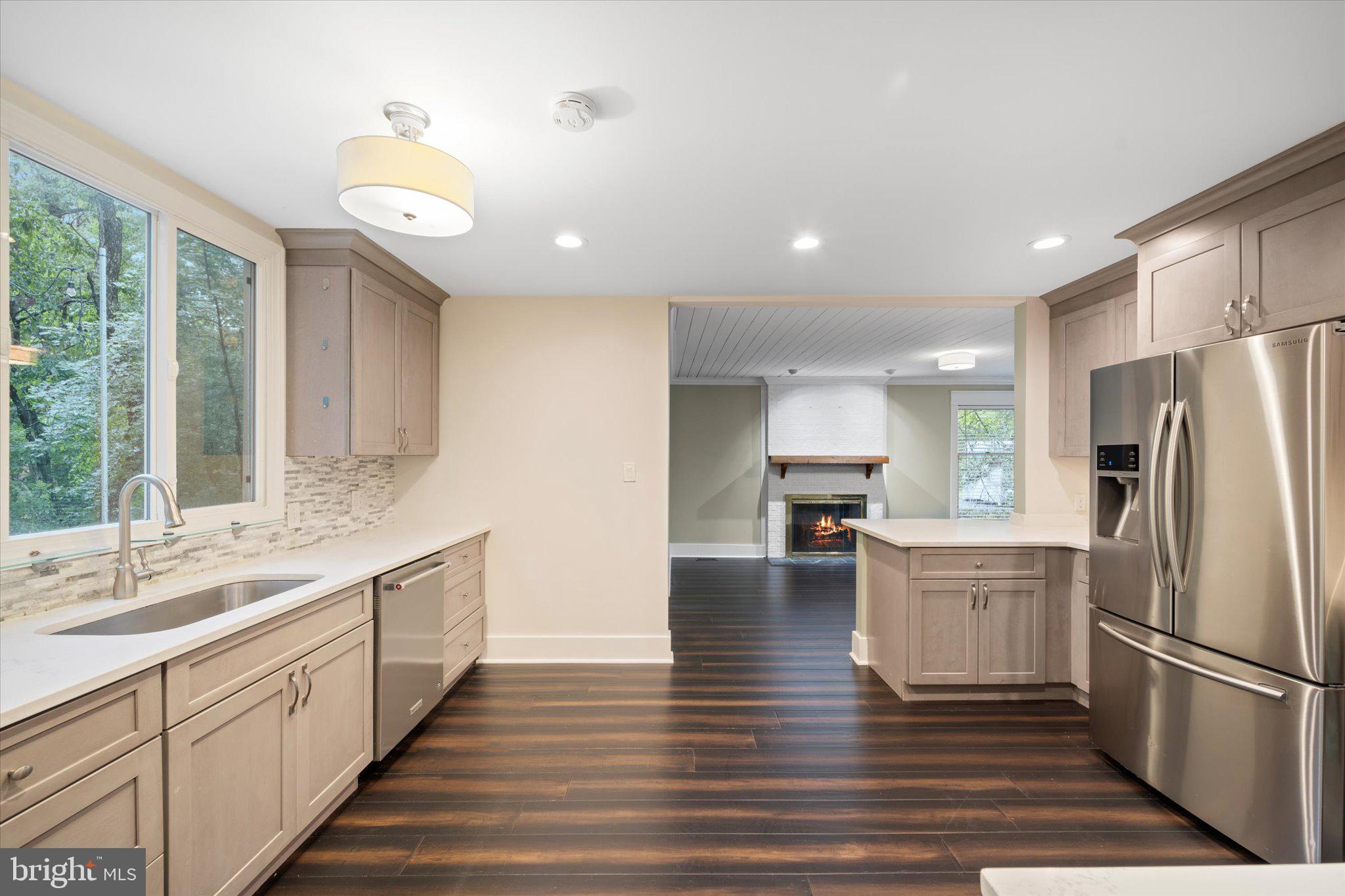 10803 Cross School Road Reston, VA 20191 - Photo 15 of 48