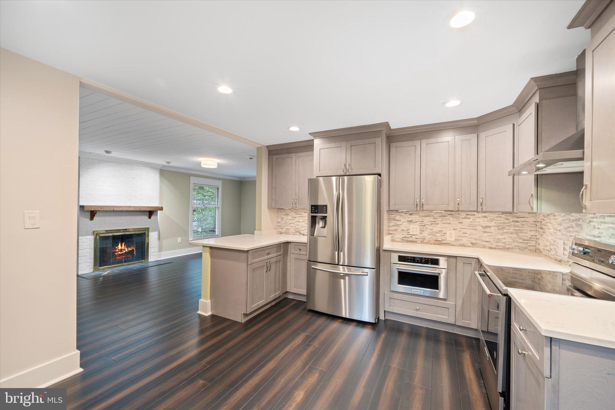 10803 Cross School Road Reston, VA 20191 - Photo 18 of 48