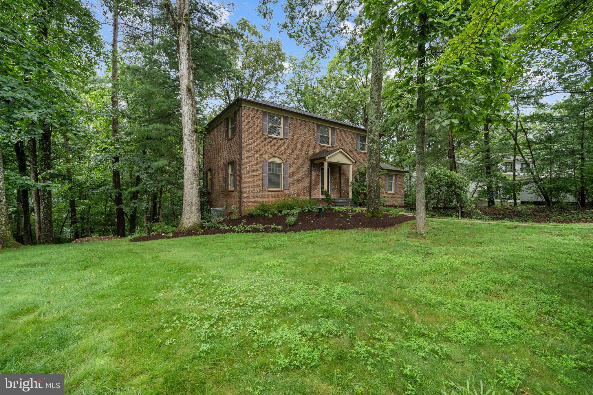 10803 Cross School Road Reston, VA 20191 - Photo 3 of 48 Welcome to 10803 Cross School Road!