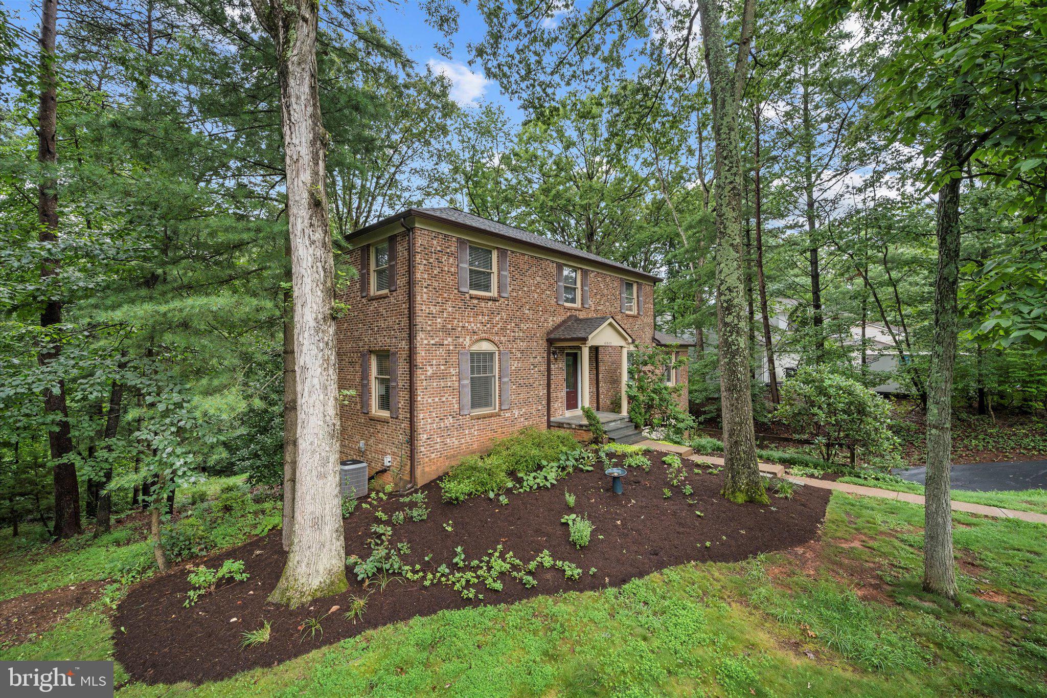 10803 Cross School Road Reston, VA 20191 - Photo 5 of 48