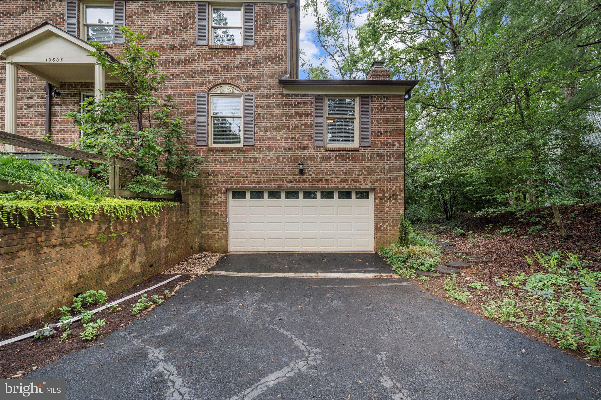 10803 Cross School Road Reston, VA 20191 - Photo 7 of 48