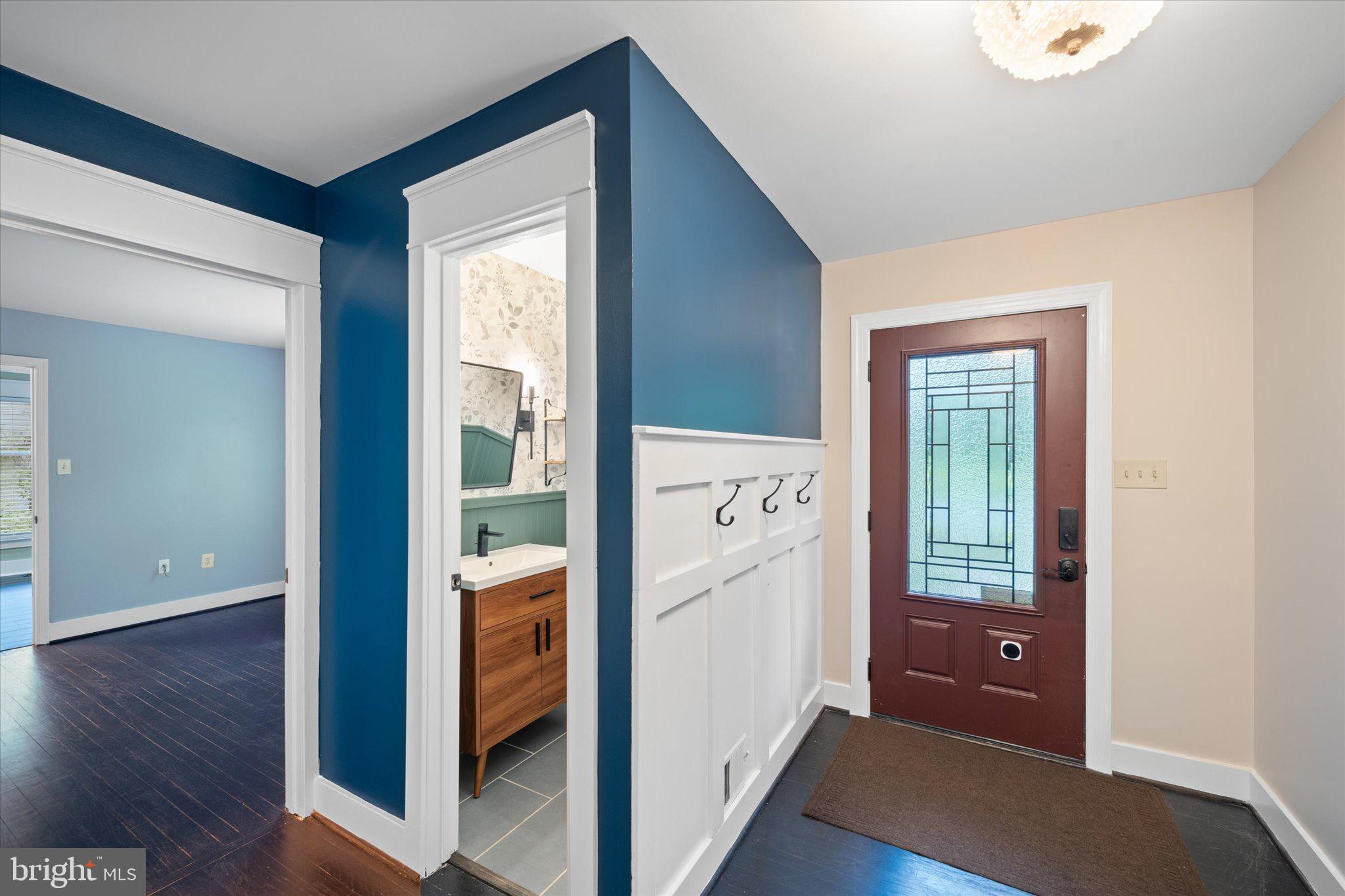 10803 Cross School Road Reston, VA 20191 - Photo 8 of 48