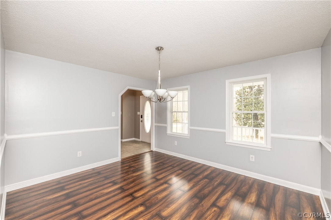 377 Butler Branch Road Petersburg, VA 23805 - Photo 9 of 44 Gallery Image 9