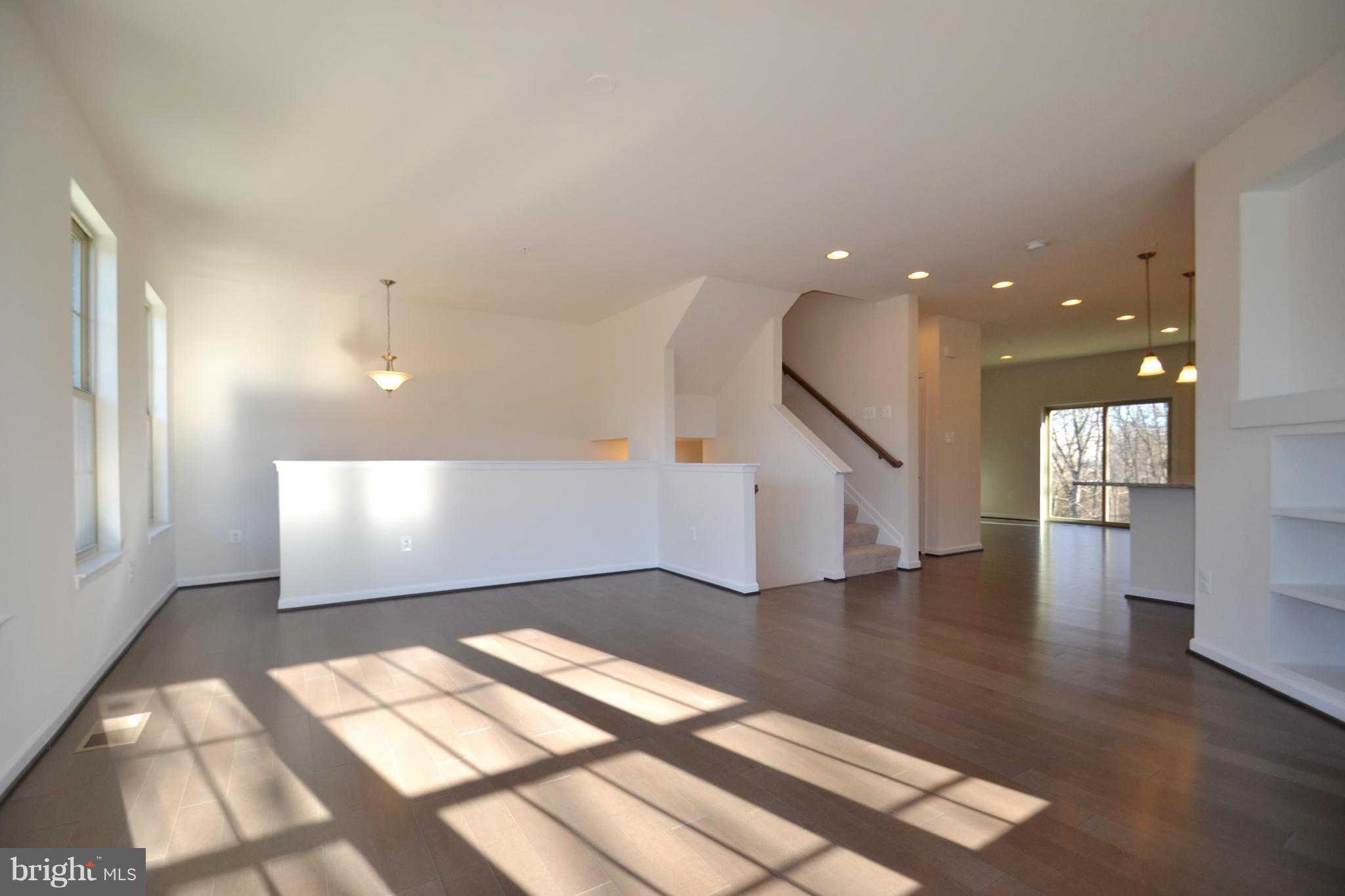 237 Mill Crossing Court Harmans, MD 21077 - Photo 5 of 30 Living Room