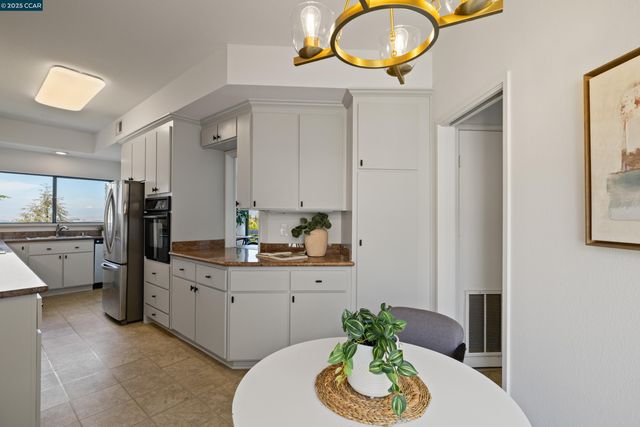 $875,000 | 3318 Ptarmigan Drive, Unit 1B, Walnut Creek, CA 94595