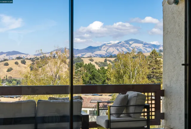 $975,000 | 3318 Ptarmigan Drive, Unit 1B, Walnut Creek, CA 94595