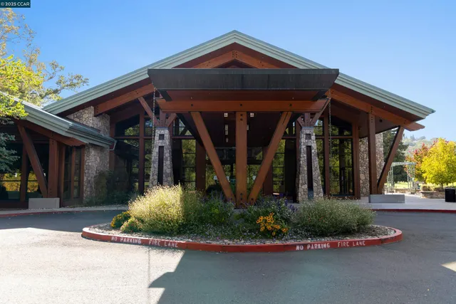 $975,000 | 3318 Ptarmigan Drive, Unit 1B, Walnut Creek, CA 94595