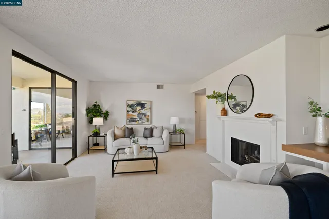 $975,000 | 3318 Ptarmigan Drive, Unit 1B, Walnut Creek, CA 94595