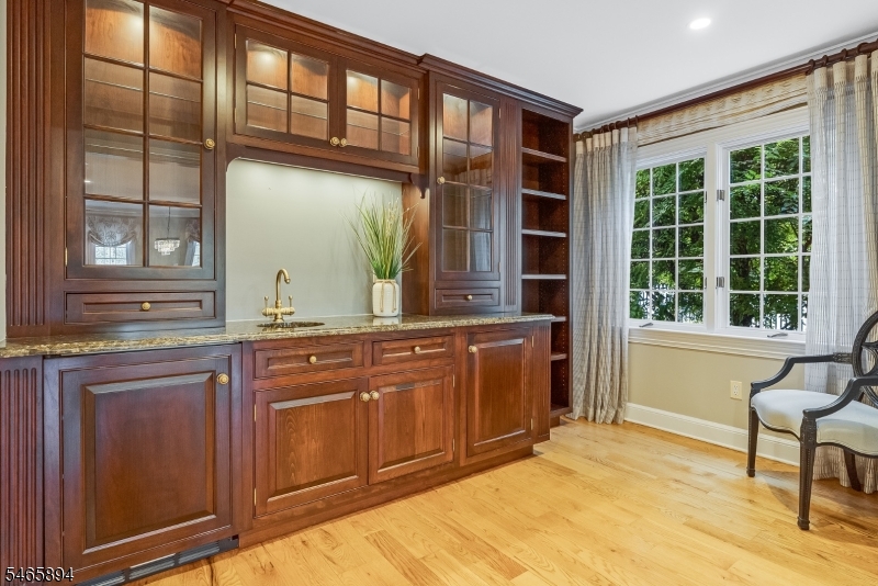 4 Barberry Row Chester, NJ 07930 - Photo 17 of 40 Gallery Image 17