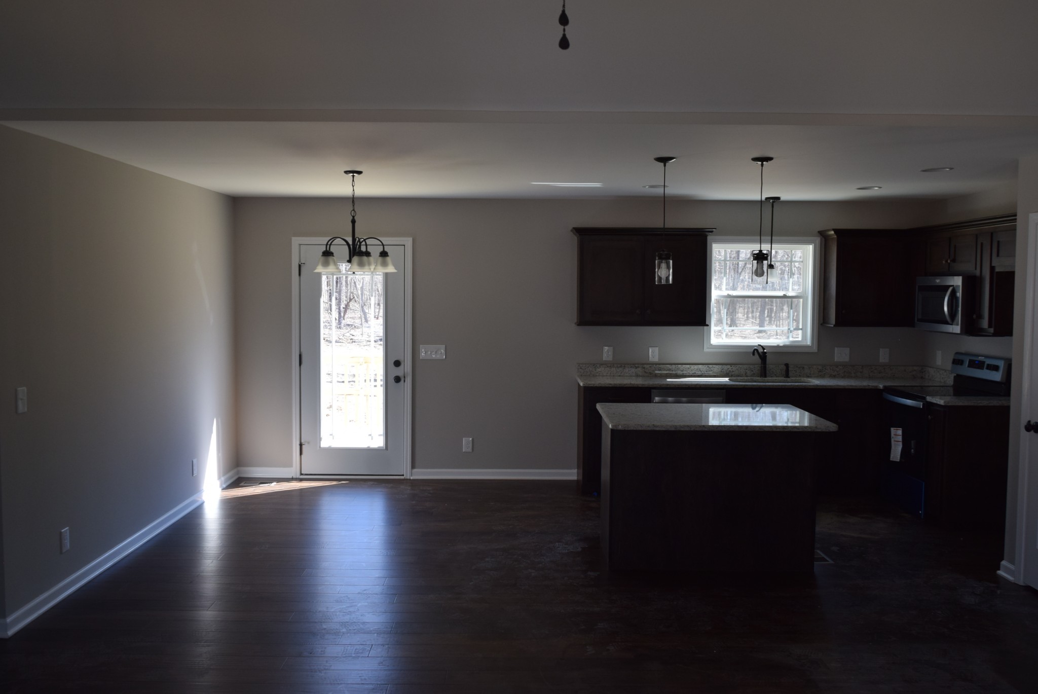 597 Ballard Road Manchester, TN 37355 - Photo 2 of 7