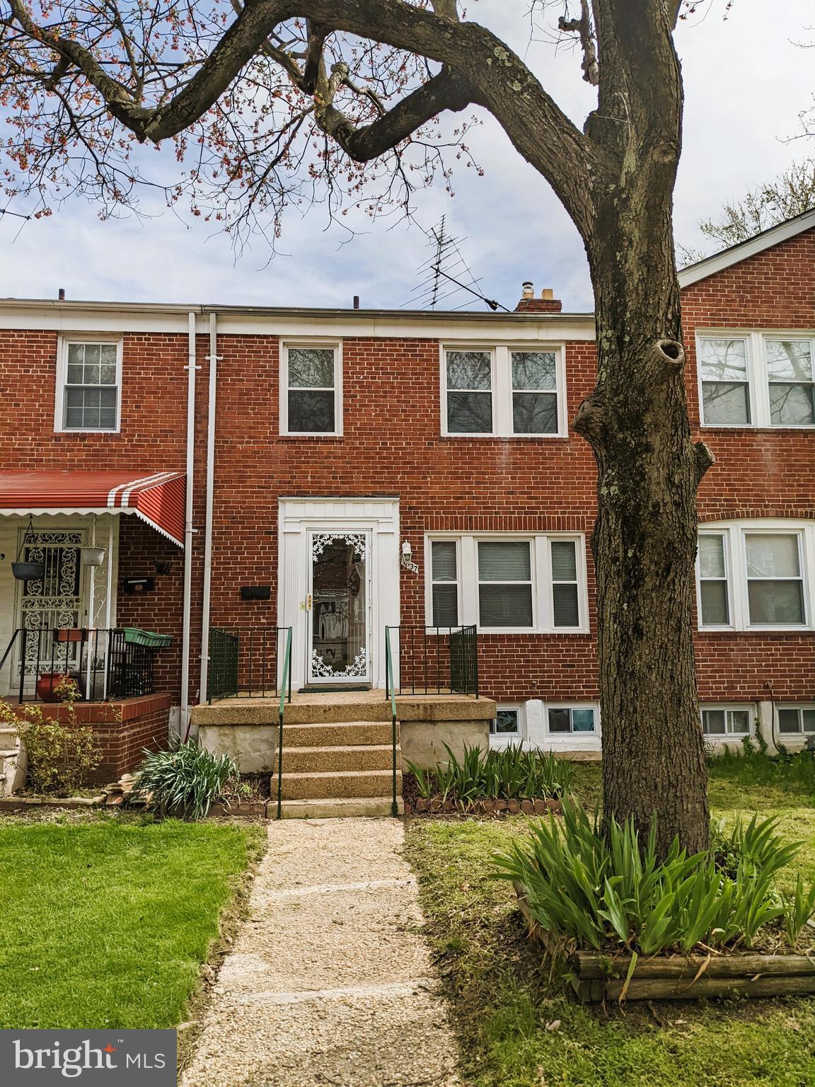 1537 Northbourne Road Baltimore, MD 21239 - Photo 1 of 25