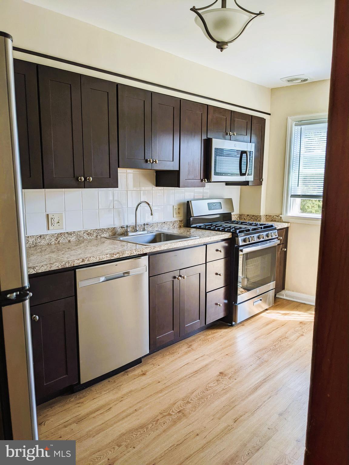 1537 Northbourne Road Baltimore, MD 21239 - Photo 6 of 25