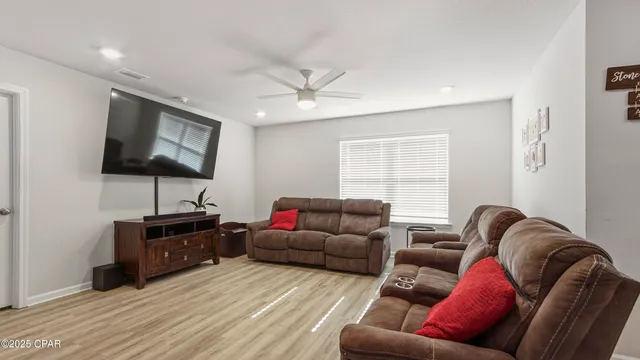 $2,350 | 6592 Slabinski Lane, Panama City, FL 32404